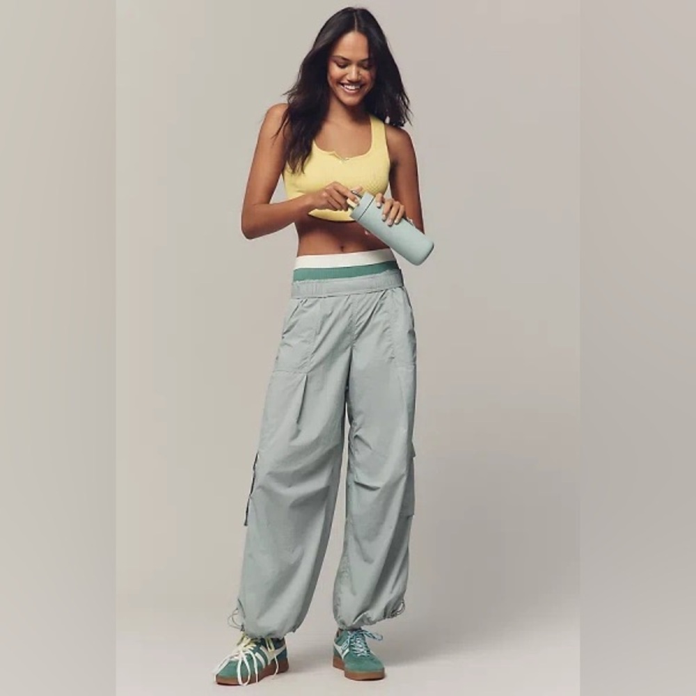 Anthropologie parachute sage green pants size medium